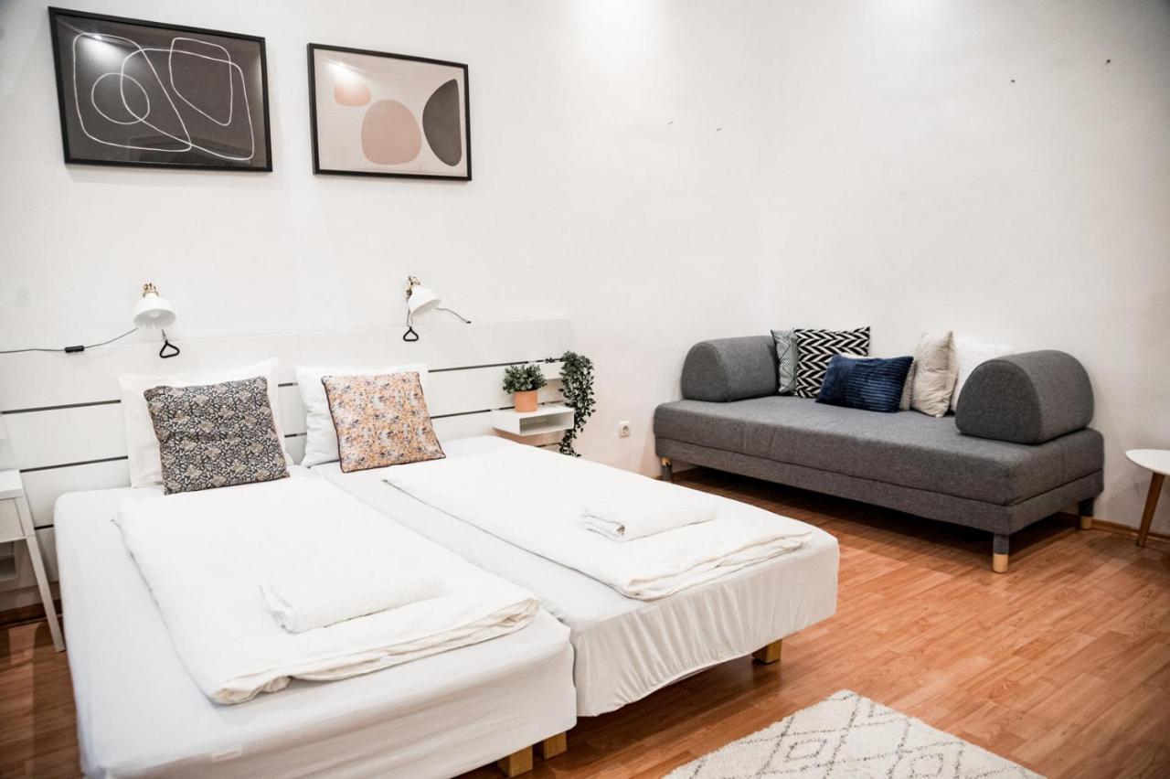 Stylish Central Location Kazincy Netflix 1Br Budapeşte Dış mekan fotoğraf