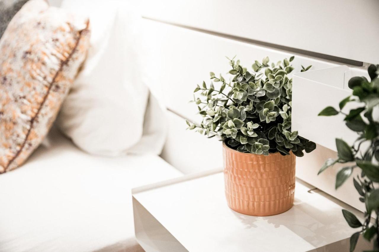 Stylish Central Location Kazincy Netflix 1Br Budapeşte Dış mekan fotoğraf